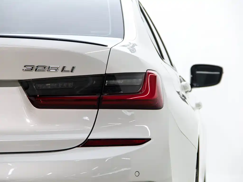 BMW 3 Series 2022 325Li M Sports Night Package купить на сайте DeffCars