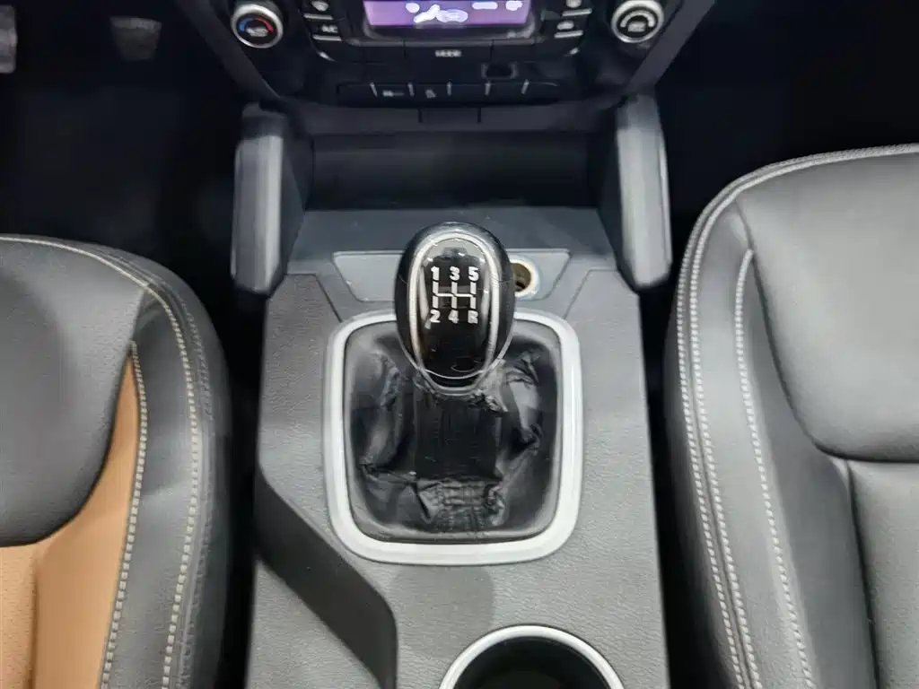 Vision X6 2016 1.8L manual luxury model купить на сайте DeffCars
