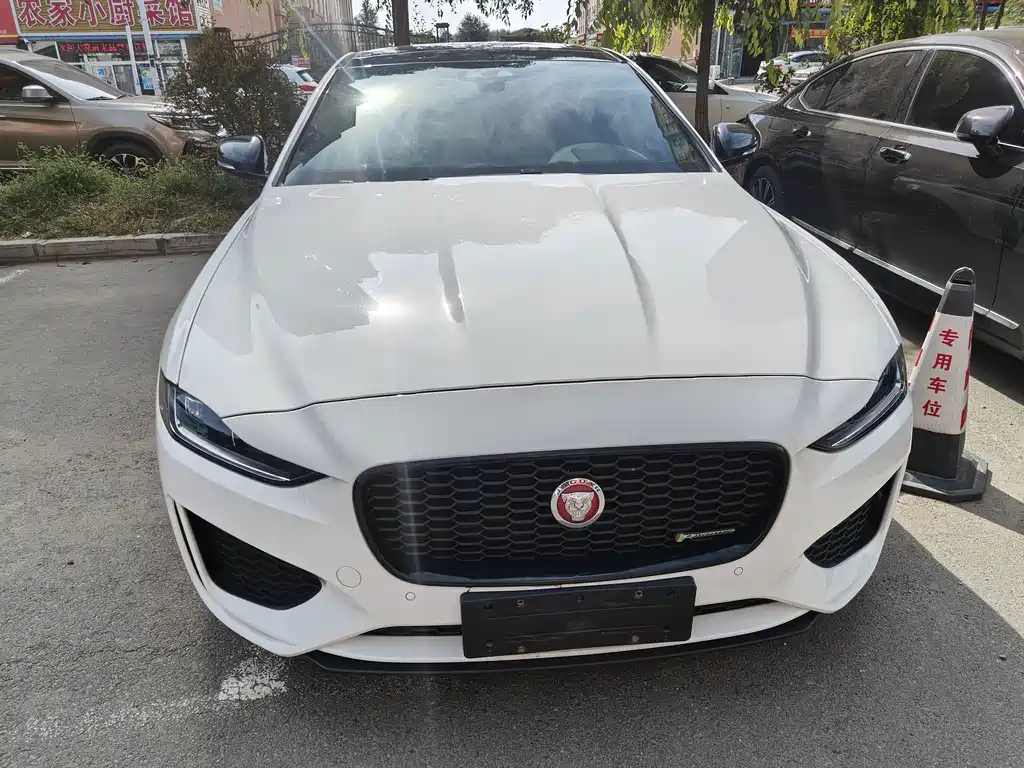 Jaguar XEL 2020 2.0T 200PS R-DYNAMIC Youth Sports Edition купить на сайте DeffCars