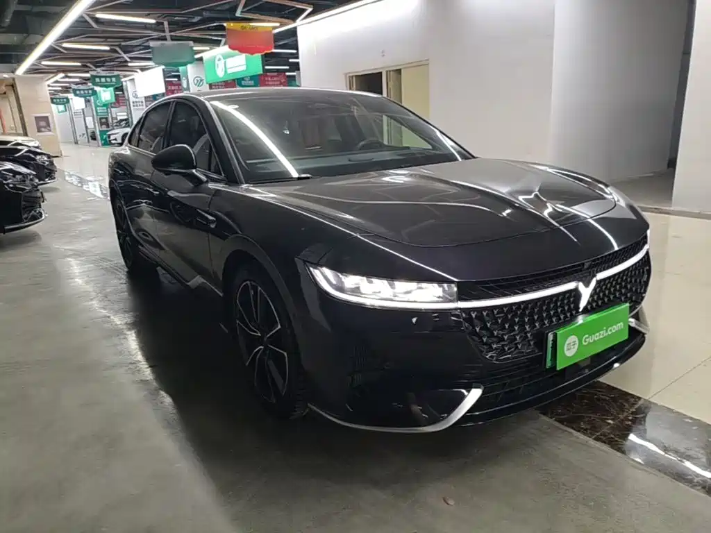 Lantu Chasing Light 2024 PHEV four-wheel drive ultra-long range flagship version купить на сайте DeffCars