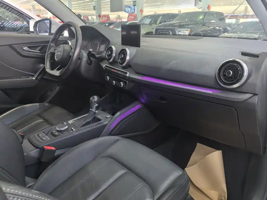 Audi Q2L 2022 35 TFSI Enterprising and Elegant Model купить на сайте DeffCars