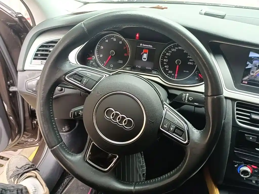 Audi A4L 2016 35 TFSI Collector's Edition S line luxury model купить на сайте DeffCars