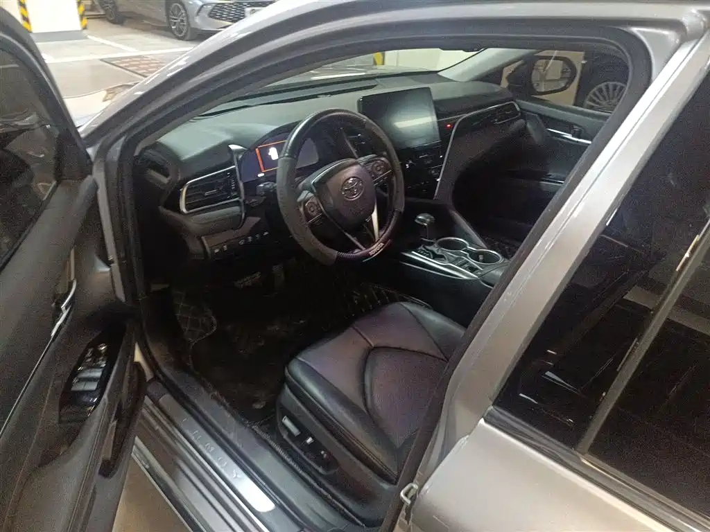 Camry 2023 2.5G Deluxe Edition купить на сайте DeffCars