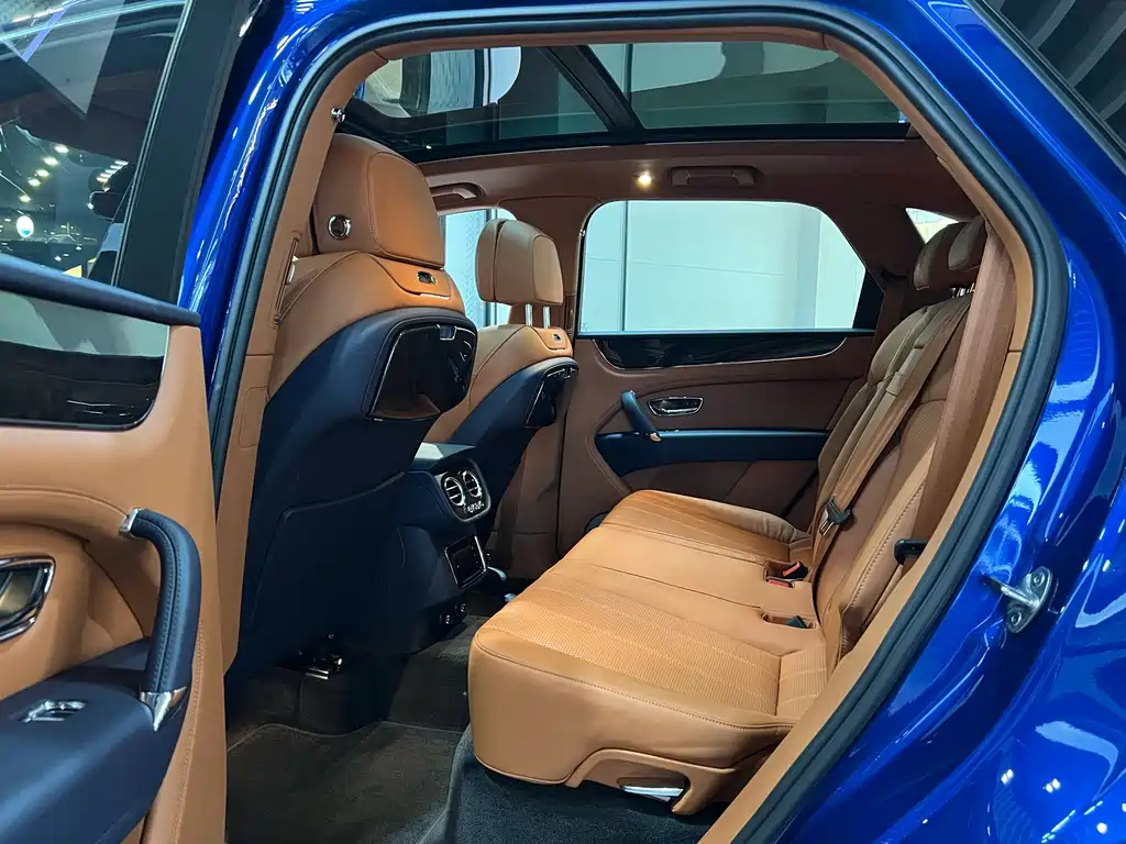 Bentayga 2018 4.0T V8 купить на сайте DeffCars