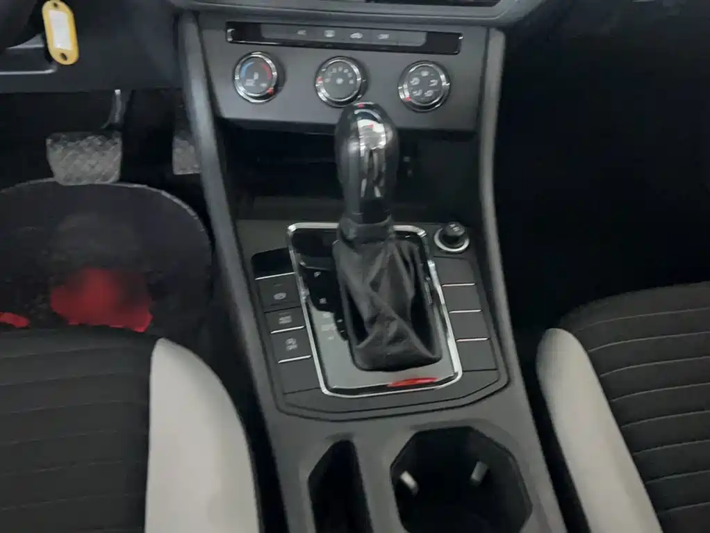 Bora 2024 200TSI DSG Changxing Edition купить на сайте DeffCars