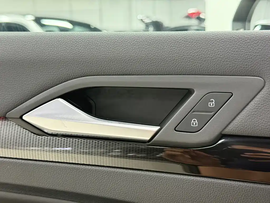 Golf 2021 280TSI DSG R-Line купить на сайте DeffCars