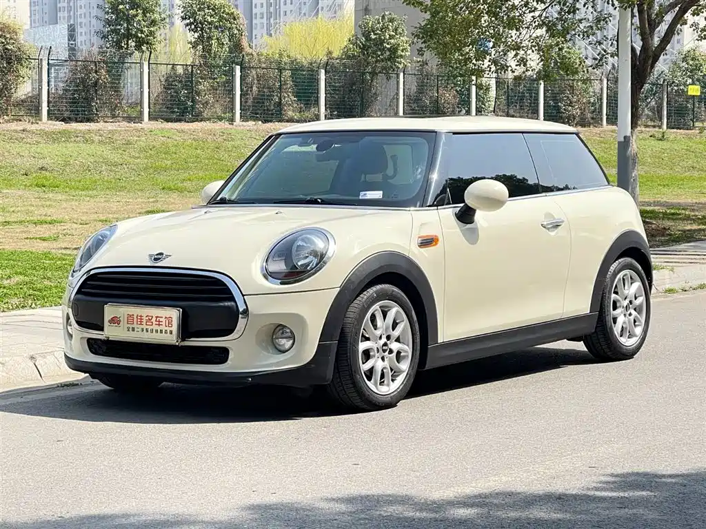 MINI 2018 1.5T ONE PLUS купить на сайте DeffCars