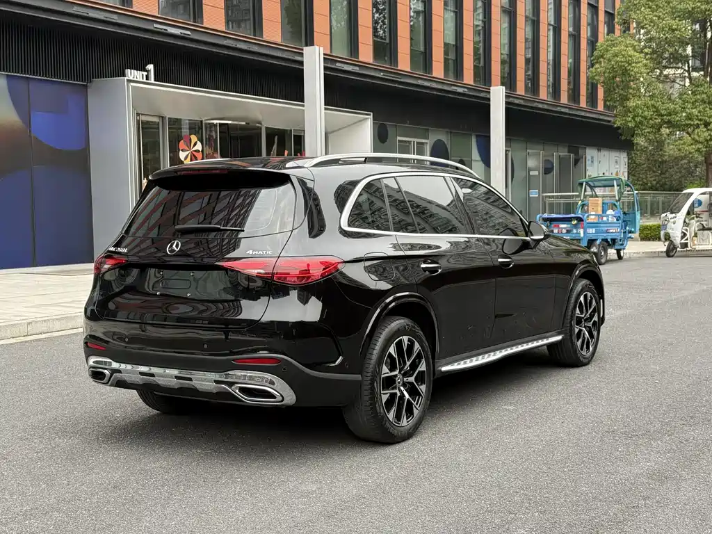 Mercedes-Benz GLC 2024 GLC 260 L 4MATIC luxury model 5 seats купить на сайте DeffCars