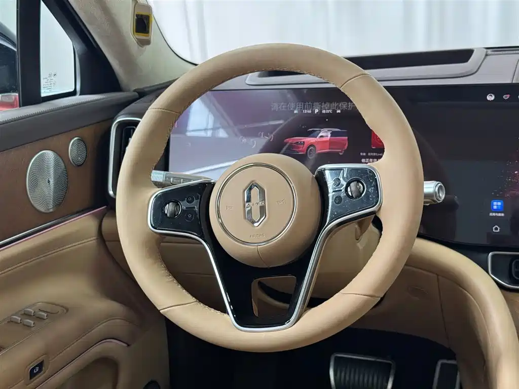 Wenjie M9 2024 extended range Ultra version 52kWh 6-seater version купить на сайте DeffCars