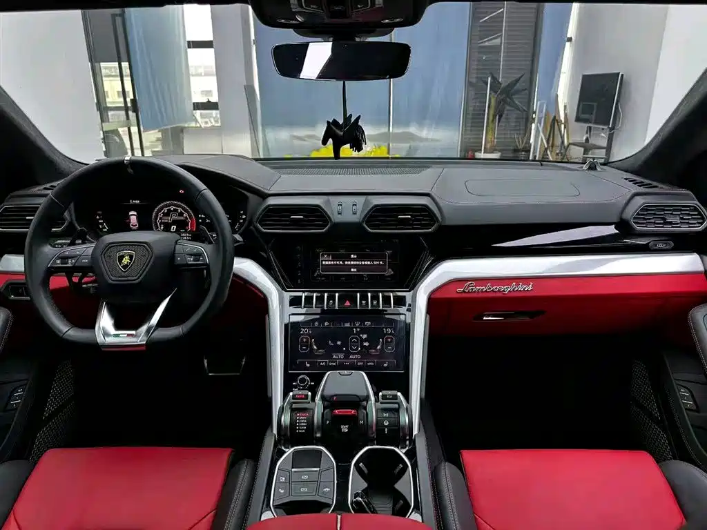 Urus 2021 4.0T V8 купить на сайте DeffCars