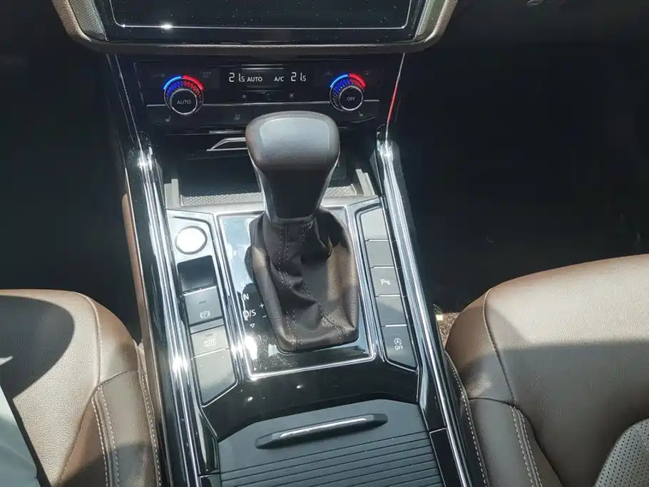 Huiang 2021 380TSI Deluxe Edition купить на сайте DeffCars