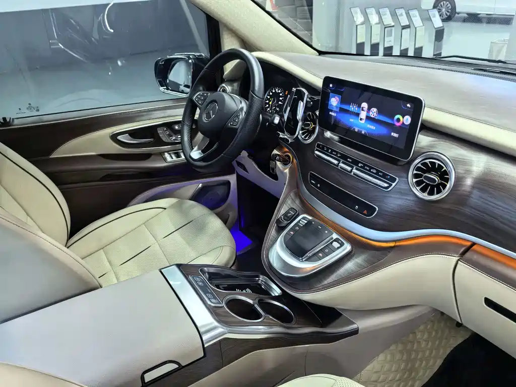 Vito 2021 2.0T Business Edition 7 seats купить на сайте DeffCars