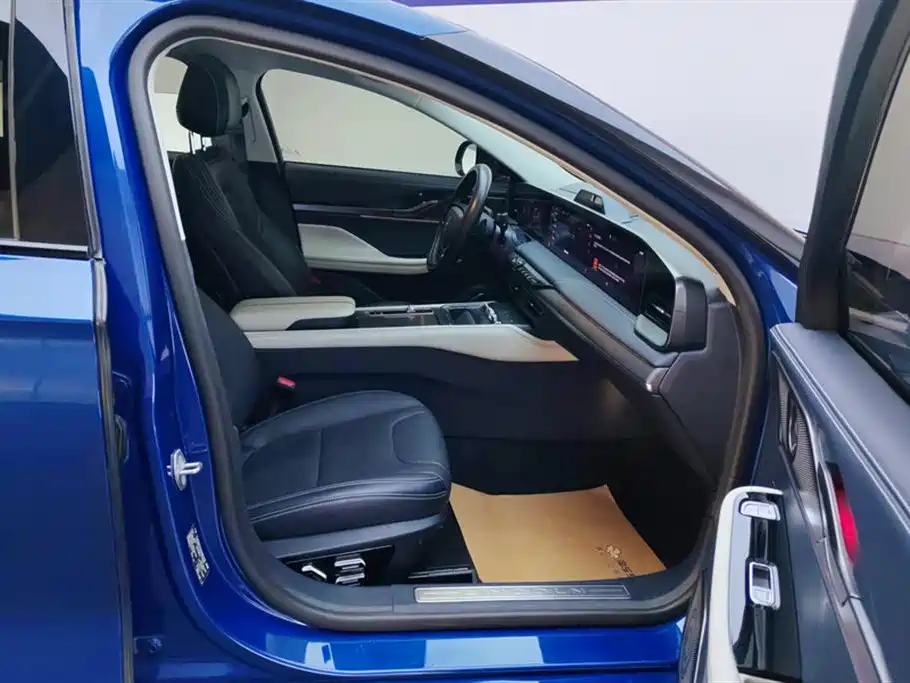Lincoln Z 2022 iCool Zunya Edition купить на сайте DeffCars