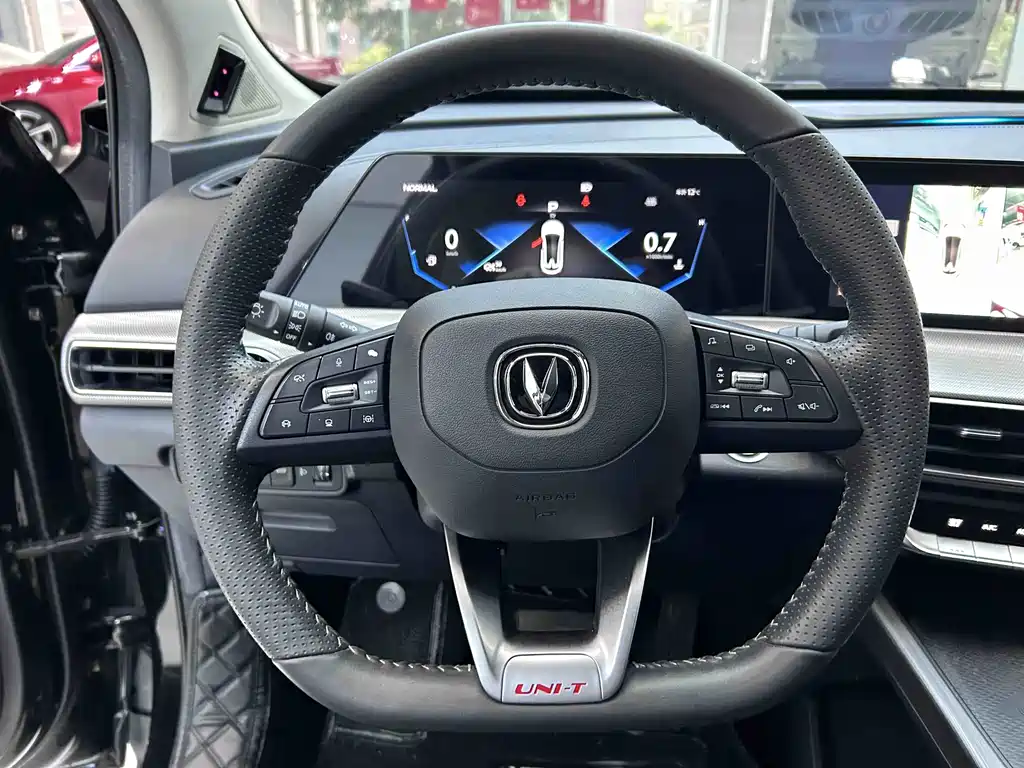 Changan UNI-T 2020 1.5T flagship model купить на сайте DeffCars