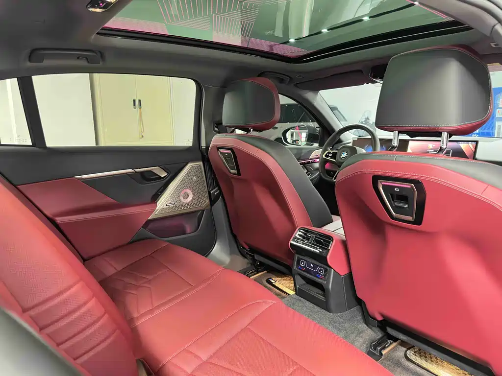 BMW 5 Series 2025 530Li Exclusive M Sports Package купить на сайте DeffCars