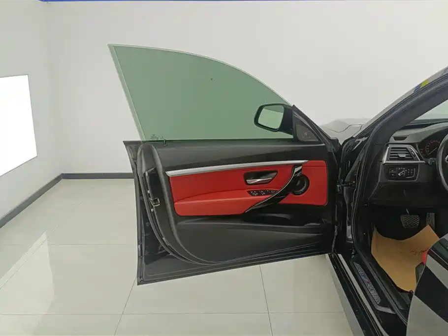 BMW 3 Series GT 2020 320i M Sports Night Edition купить на сайте DeffCars