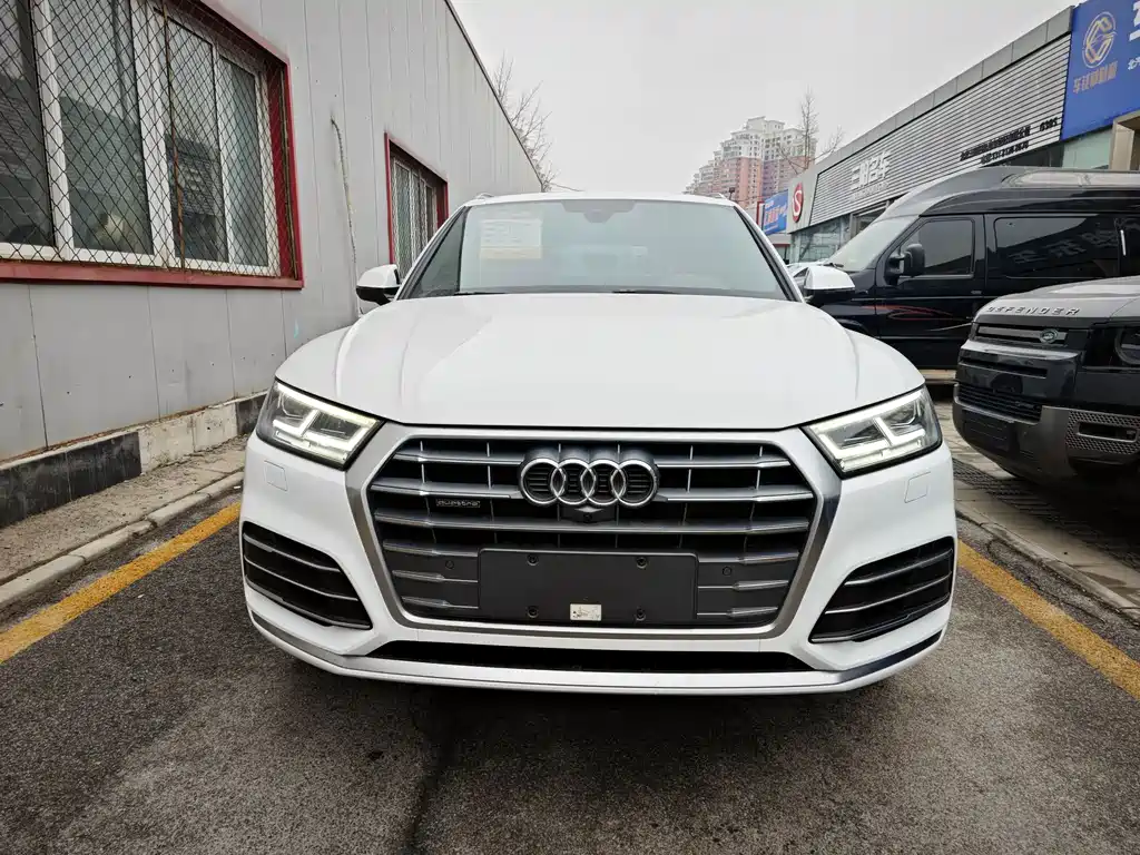 Audi Q5L 2020 45 TFSI exclusive sports model купить на сайте DeffCars