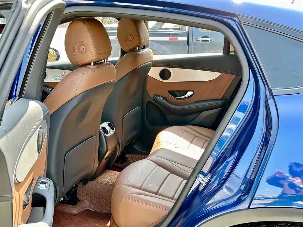 Mercedes-Benz GLC Coupe 2020 GLC 260 4MATIC Coupe SUV купить на сайте DeffCars