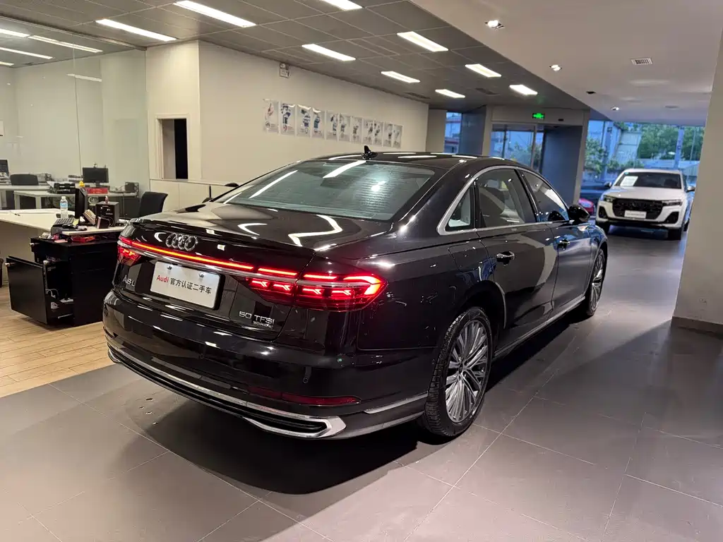Audi A8 2024 A8L 50 TFSI quattro Premium Selection купить на сайте DeffCars