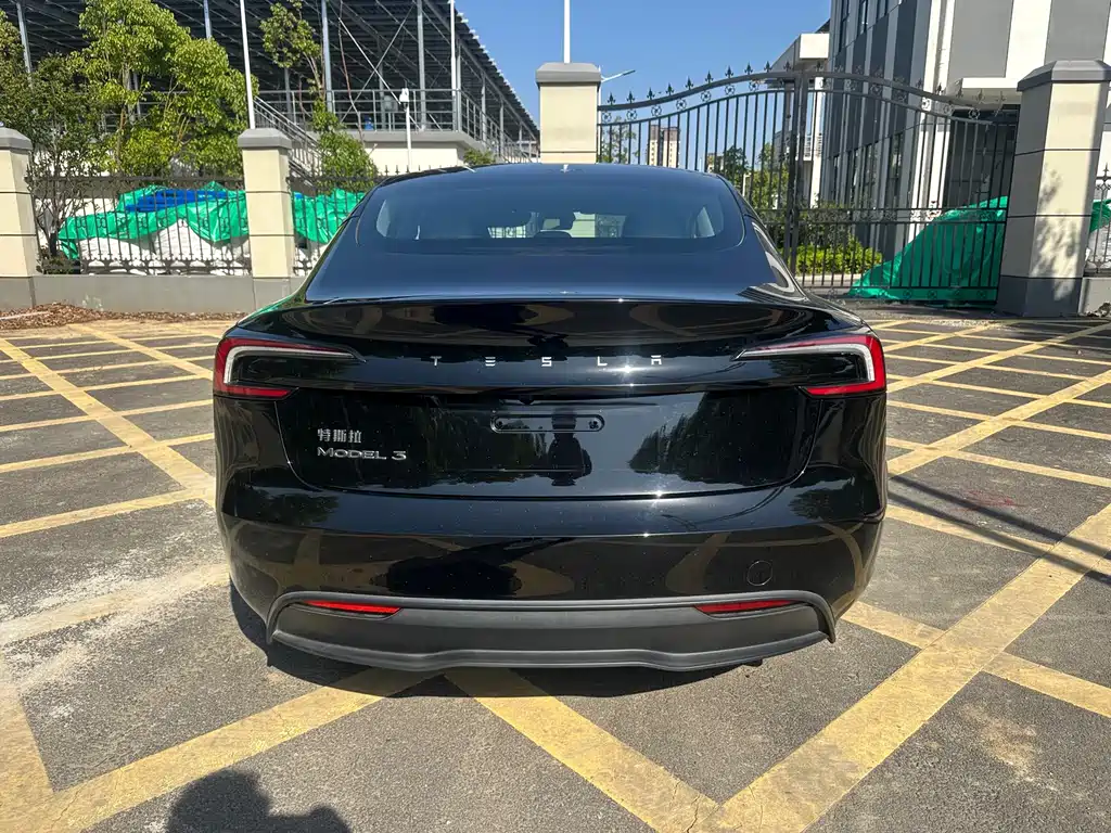 Model 3 2023 rear-wheel drive version купить на сайте DeffCars