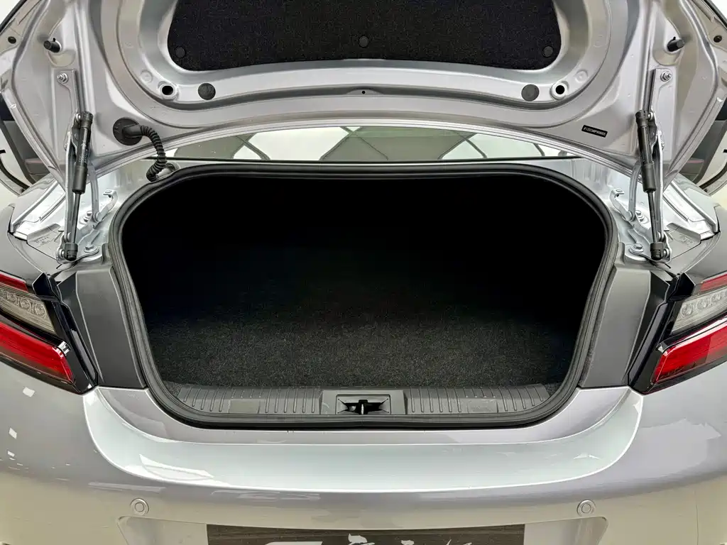 Subaru BRZ 2022 2.4L manual version купить на сайте DeffCars