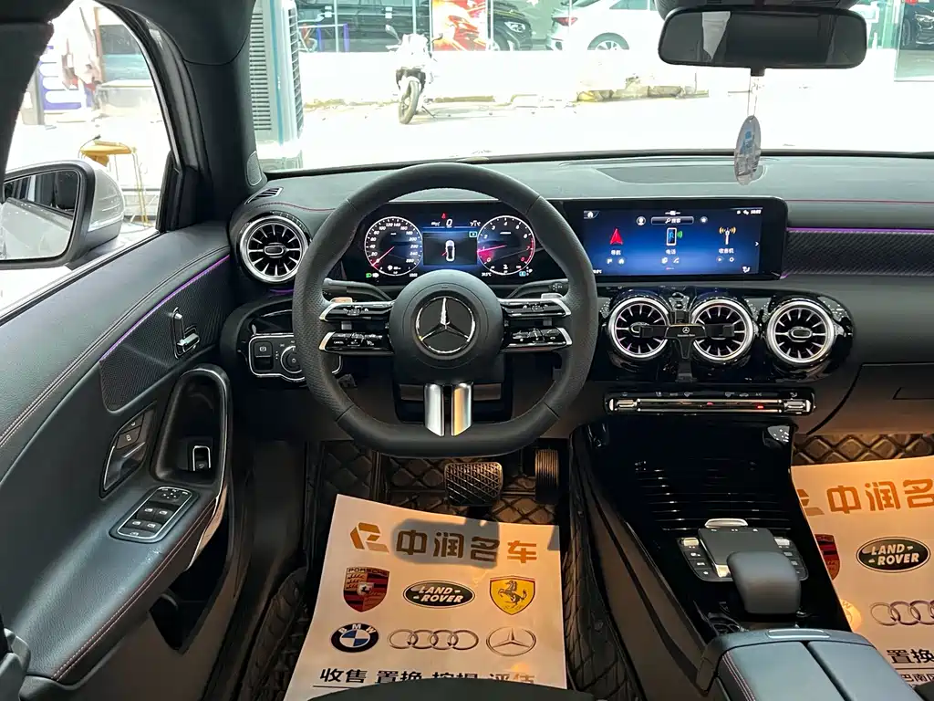 Mercedes A-Class 2023 A 200 L Fashion купить на сайте DeffCars