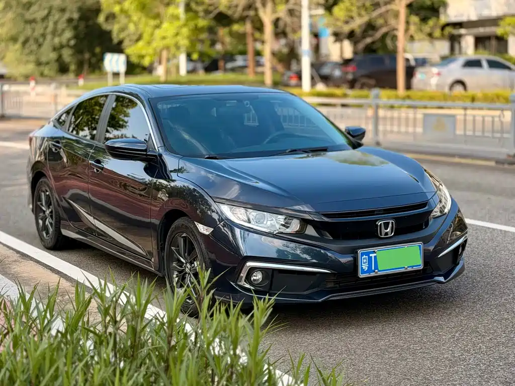 Civic 2019 220TURBO CVT Dynamic Edition National VI купить на сайте DeffCars