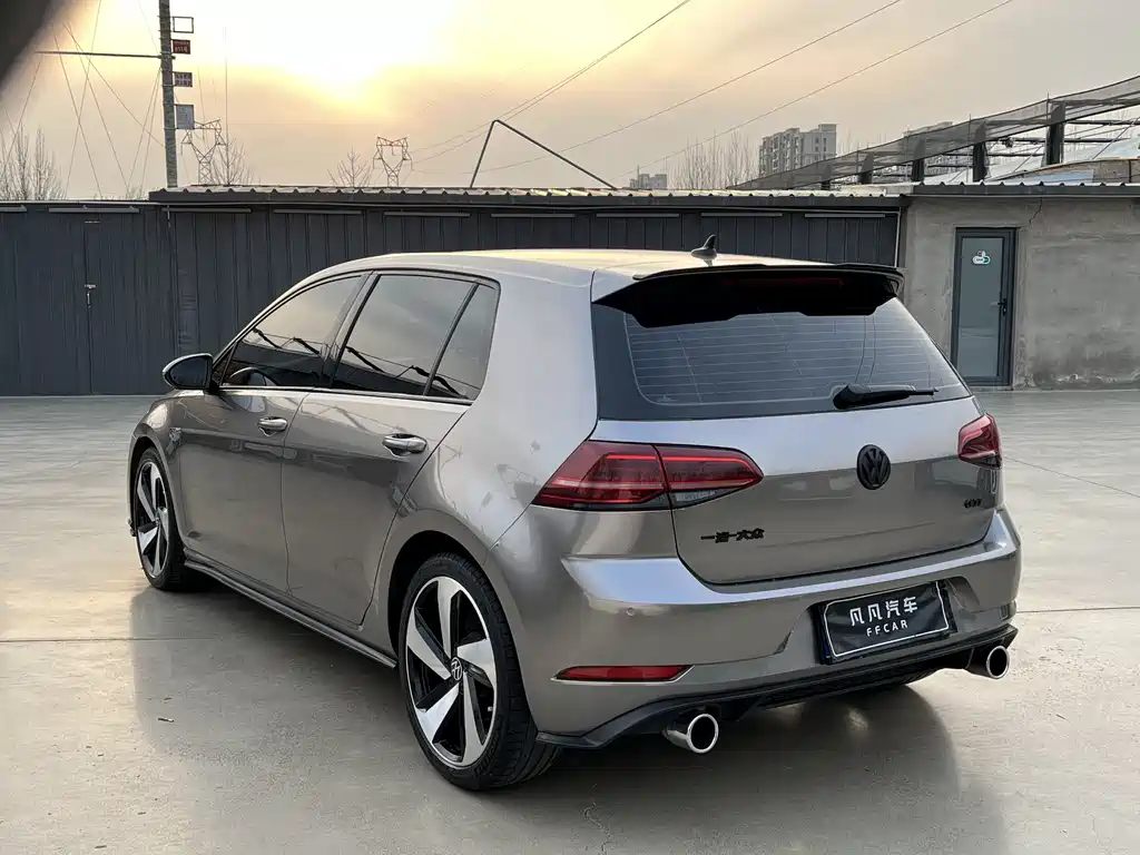Golf GTI 2019 2.0TSI GTI National V купить на сайте DeffCars