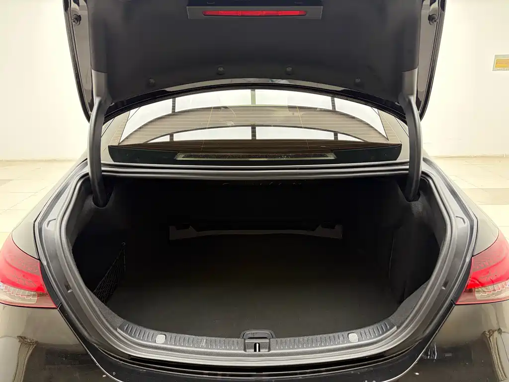 Mercedes-Benz E-Class 2021 E 260 L купить на сайте DeffCars