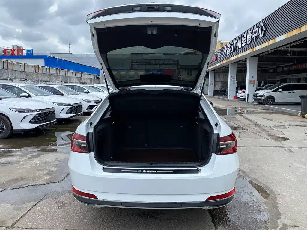 Superb 2022 TSI280 DSG Exclusive Edition купить на сайте DeffCars