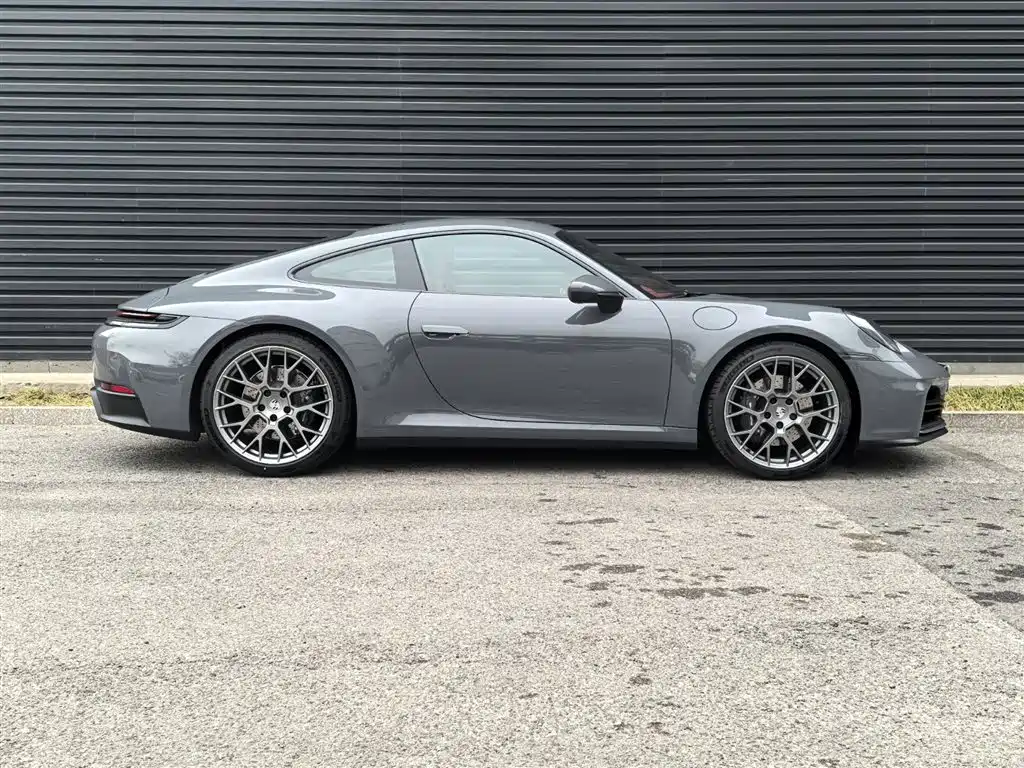 Porsche 911 2025 Carrera 3.0T купить на сайте DeffCars