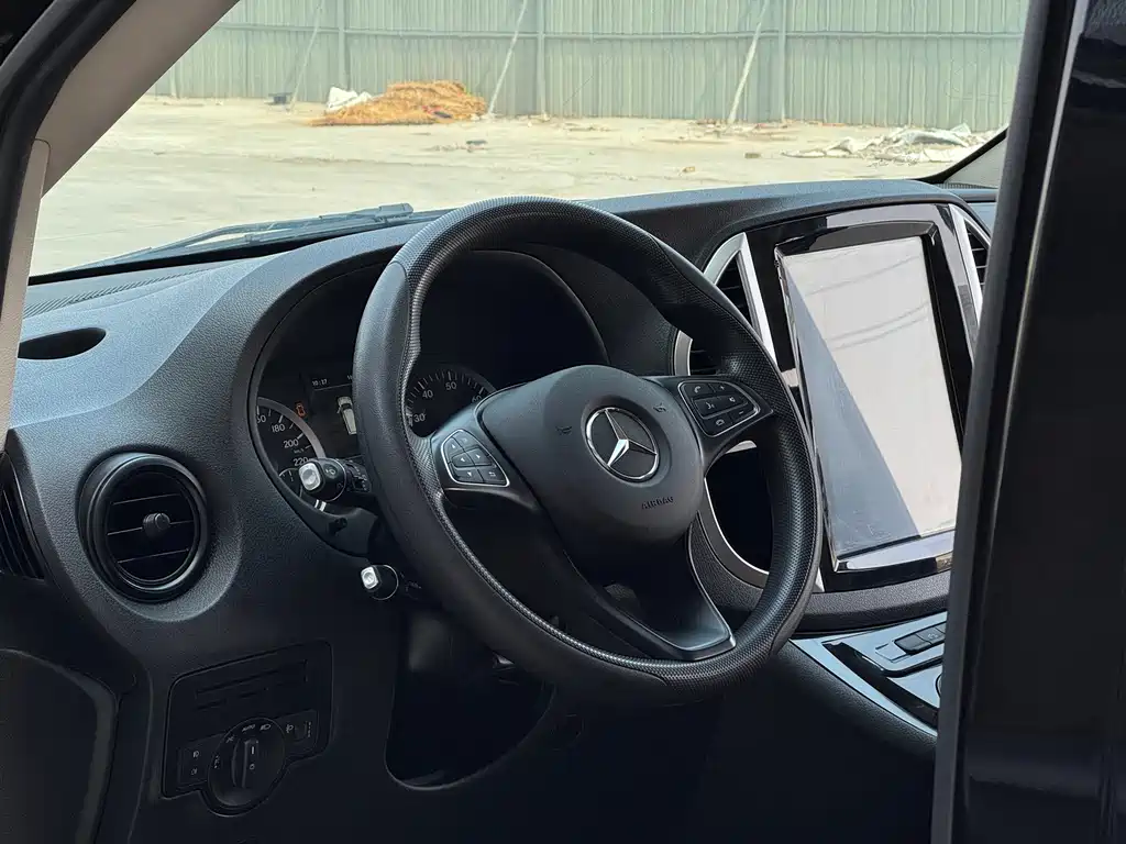 Vito 2018 2.0T Business Edition National VI купить на сайте DeffCars