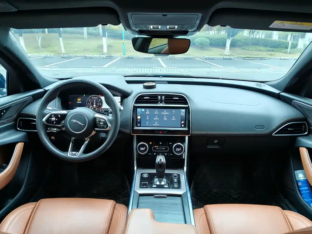 Jaguar XEL 2022 2.0T 250PS R-DYNAMIC S Advanced Sports Edition купить на сайте DeffCars