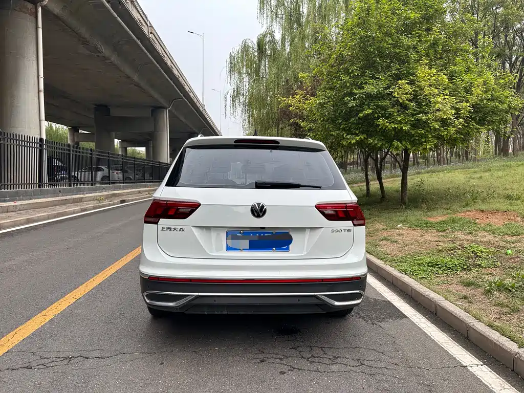 Tiguan L 2023 330TSI automatic two-wheel drive smart version купить на сайте DeffCars