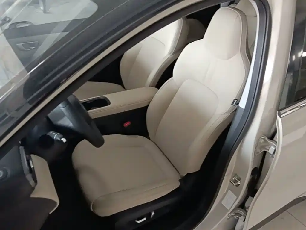 Binguo PLUS (Bingo) 2024 330km five-seater version купить на сайте DeffCars