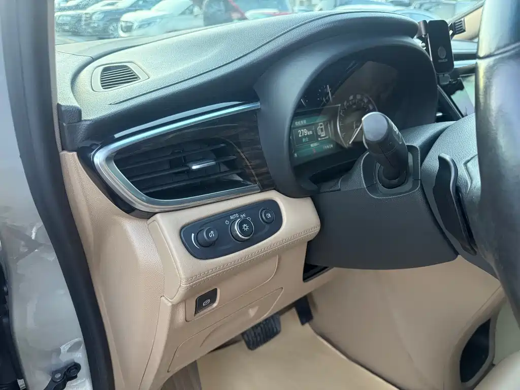 Buick GL8 2018 ES 28T luxury model National VI купить на сайте DeffCars