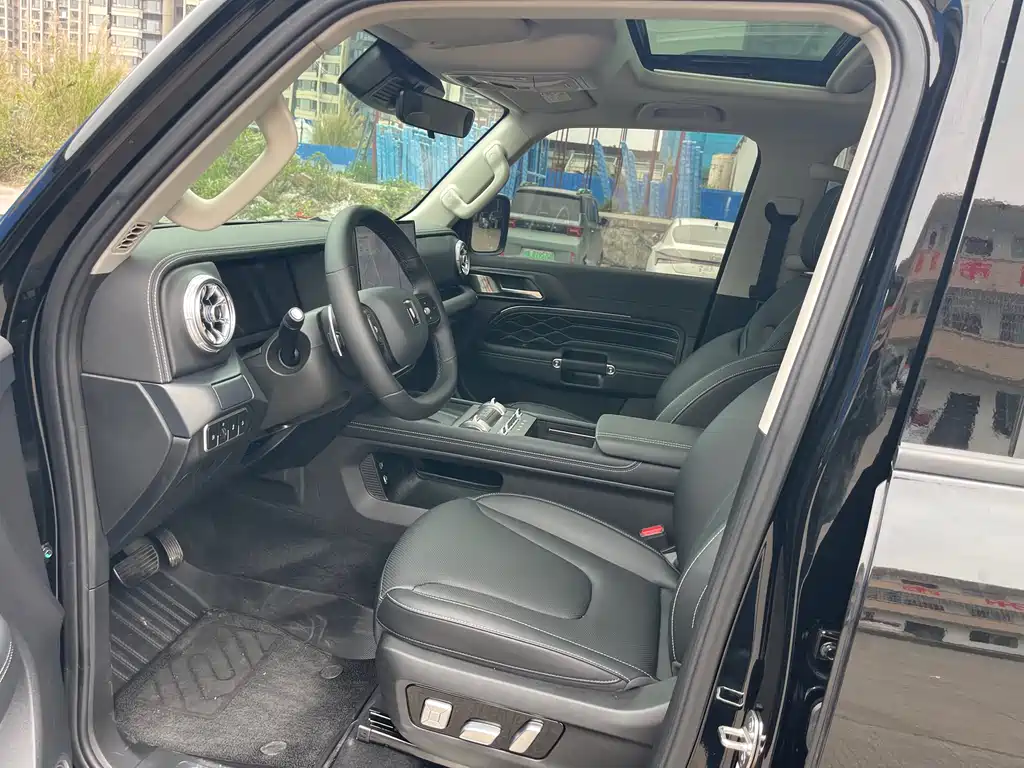 Tank 300 New Energy 2025 Hi4-T 37.1kWh купить на сайте DeffCars