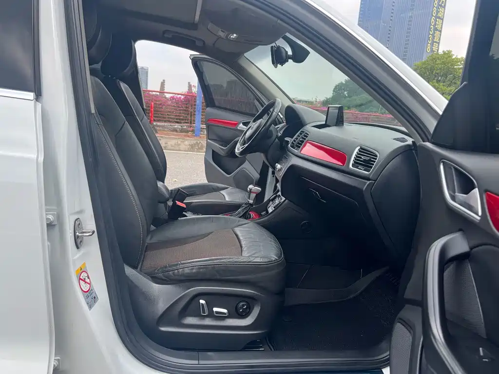 Audi Q3 2017 30 TFSI Fashion купить на сайте DeffCars