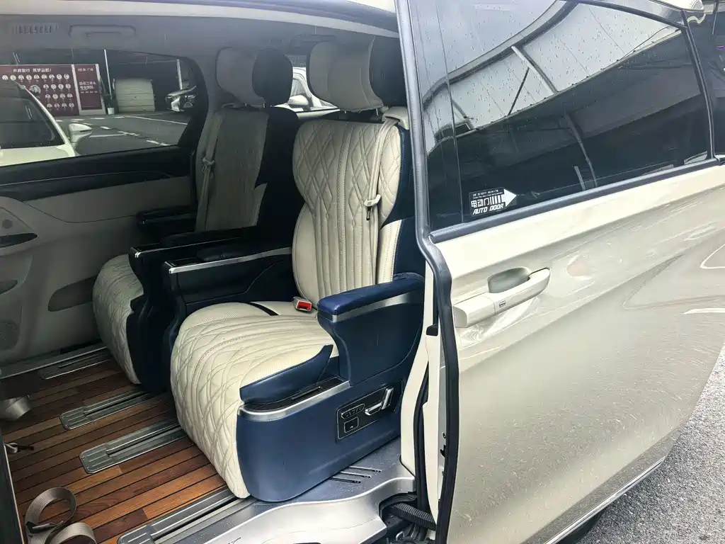 Buick GL8 2023 ES Lu Zun Comfort Type купить на сайте DeffCars