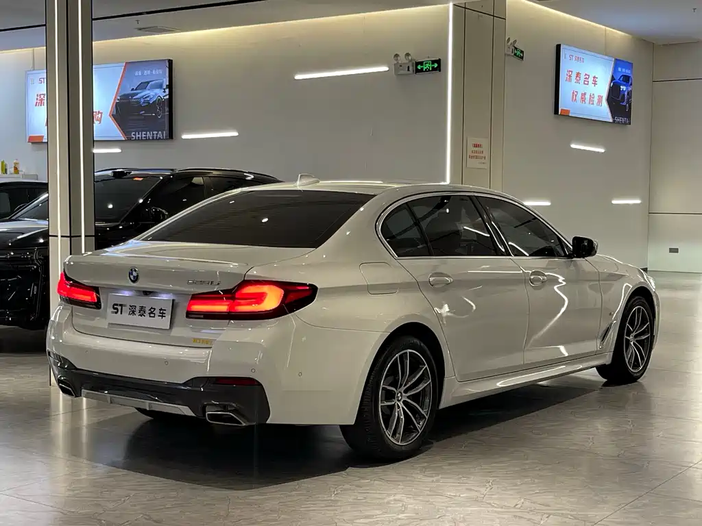 BMW 5 Series 2021 525Li M Sports Package купить на сайте DeffCars