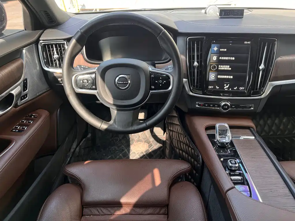 Volvo S90 2021 B5 Zhiyuan Luxury Edition купить на сайте DeffCars