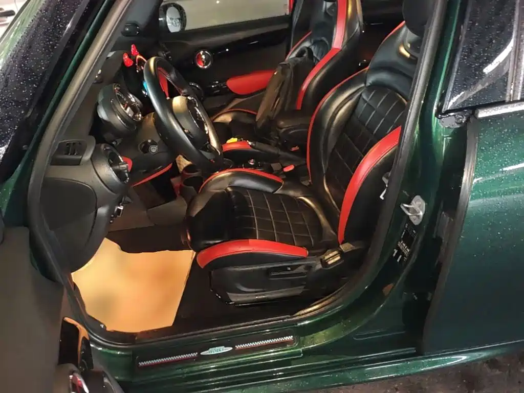 MINI 2018 1.5T COOPER Artist Five-Door Edition купить на сайте DeffCars