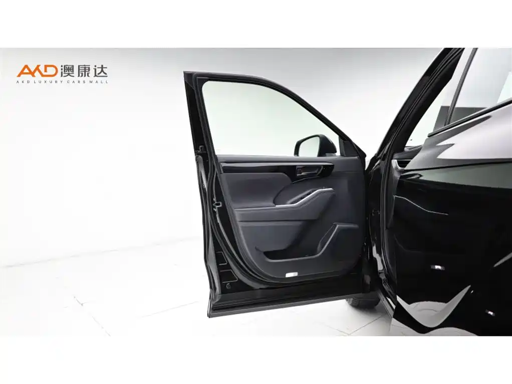 Crown Land Release/2.5/21 Model/HEV Four-wheel Drive Elite Edition купить на сайте DeffCars