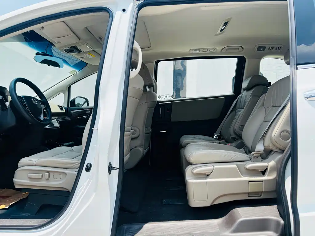 Odyssey 2017 2.4L Deluxe Edition купить на сайте DeffCars