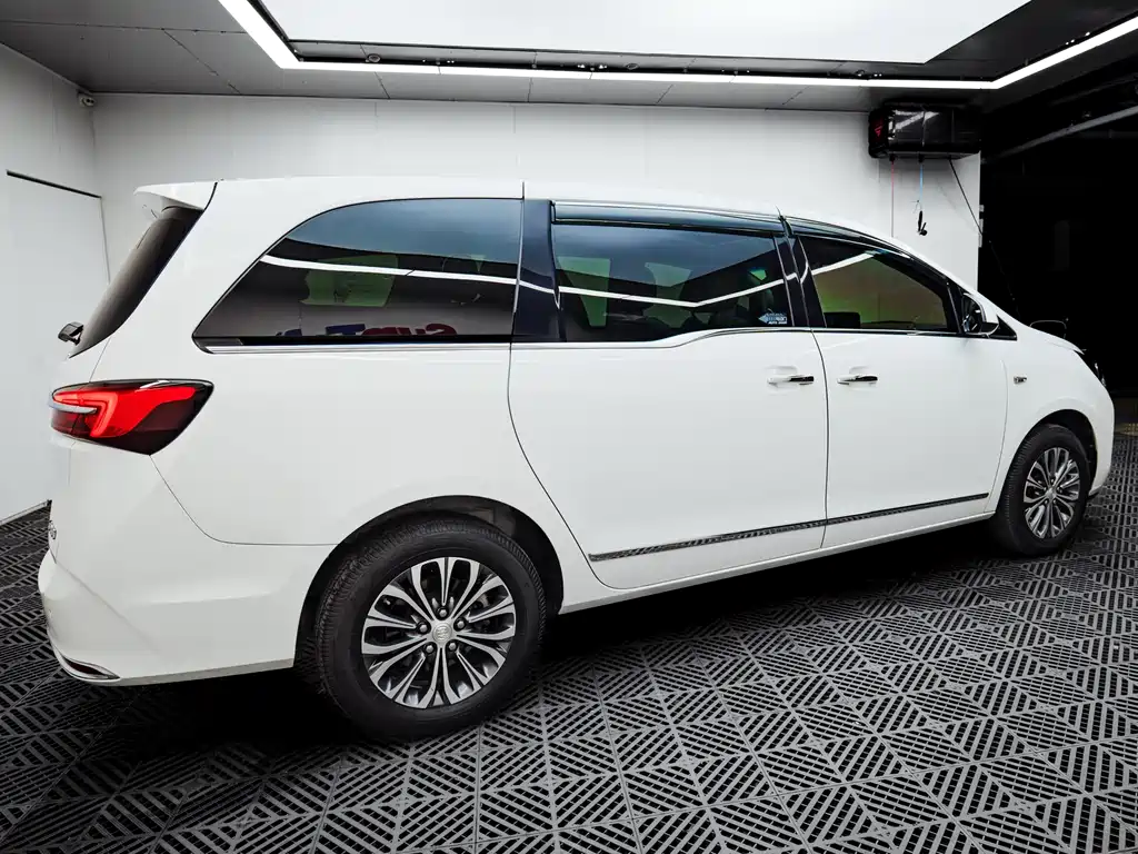 Buick GL8 2022 Land Business Class 652T Luxury купить на сайте DeffCars