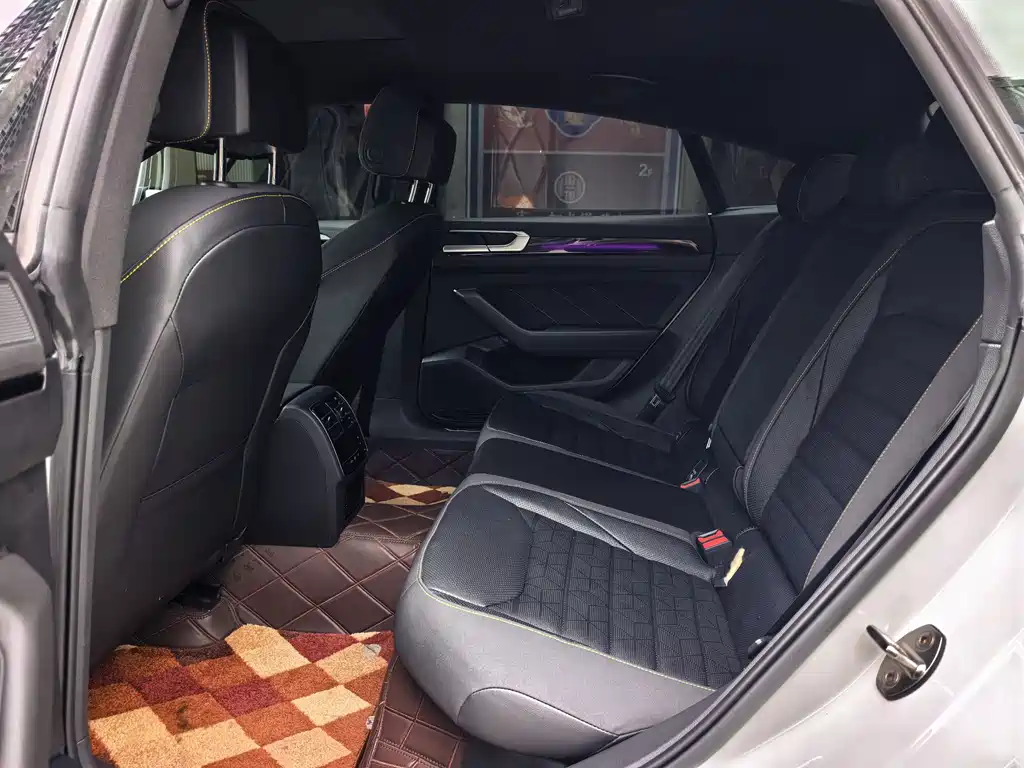 FAW-Volkswagen CC 2023 380TSI eye-catching version купить на сайте DeffCars