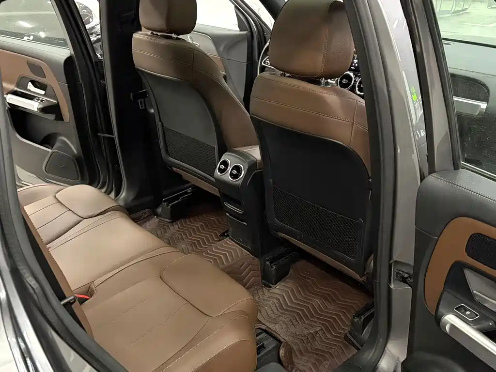 Mercedes-Benz GLB 2020 facelift GLB 200 dynamic купить на сайте DeffCars