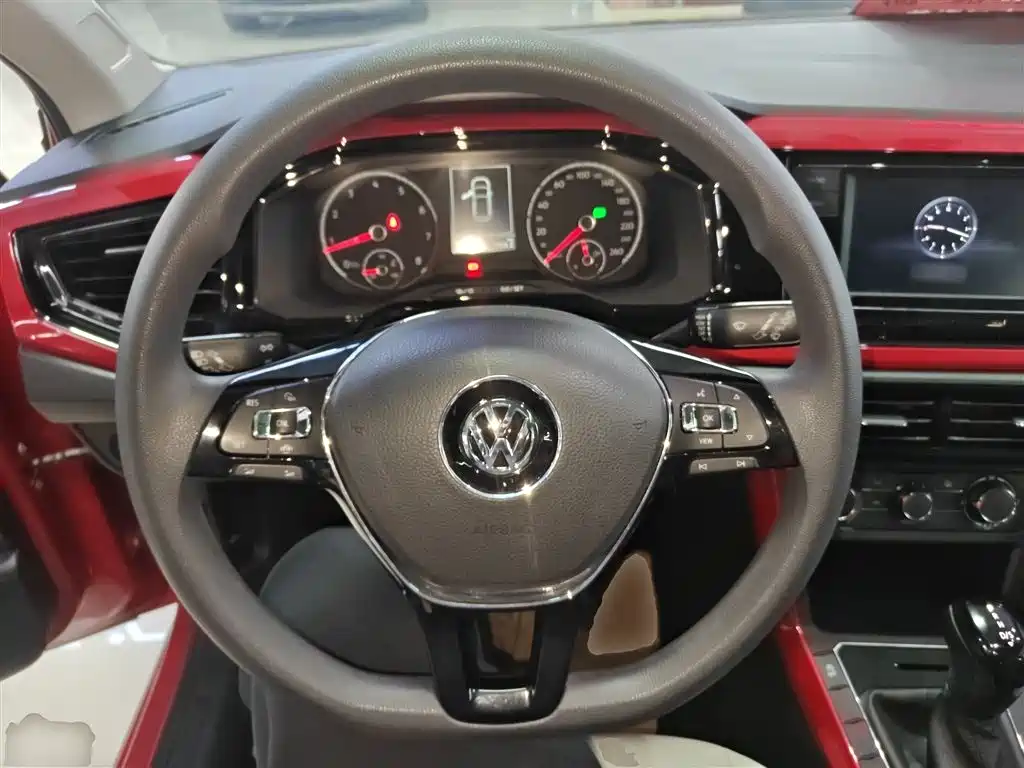 Polo 2019 Plus 1.5L Automatic Colorful Technology Edition купить на сайте DeffCars