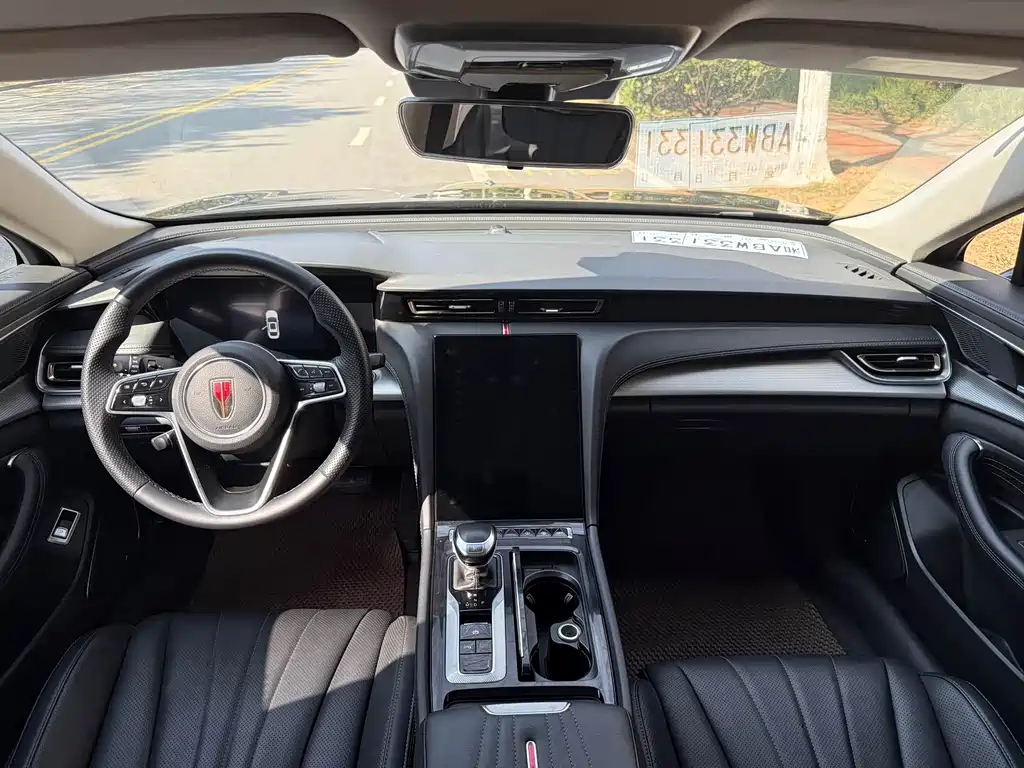 Hongqi H5 2023 1.5T DCT Zhilian Qiyun Edition купить на сайте DeffCars