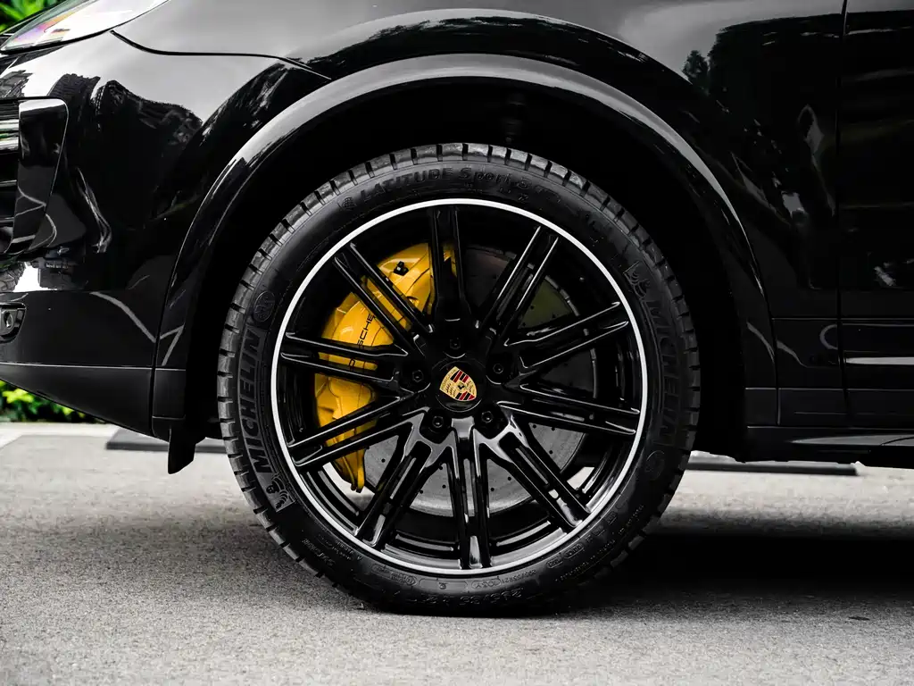 Cayenne 2016 Cayenne Turbo S 4.8T купить на сайте DeffCars